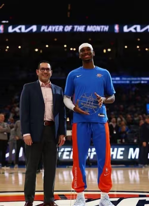 九游APP官网-包含Scout在勇士比赛中领先优势明显，出色发挥引发热议！引发球迷热议的词条